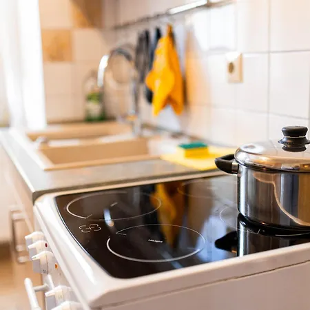 Grosse Mit Balkon, Waschmaschine Und Smart Tv Lägenhet Jena