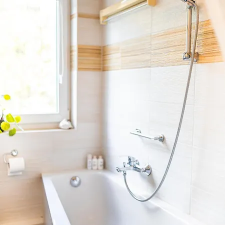 Lägenhet Grosse Mit Balkon, Waschmaschine Und Smart Tv *