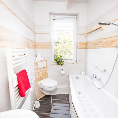 Phänomenaler Blick über - Mit Balkon Und Netflix * Jena