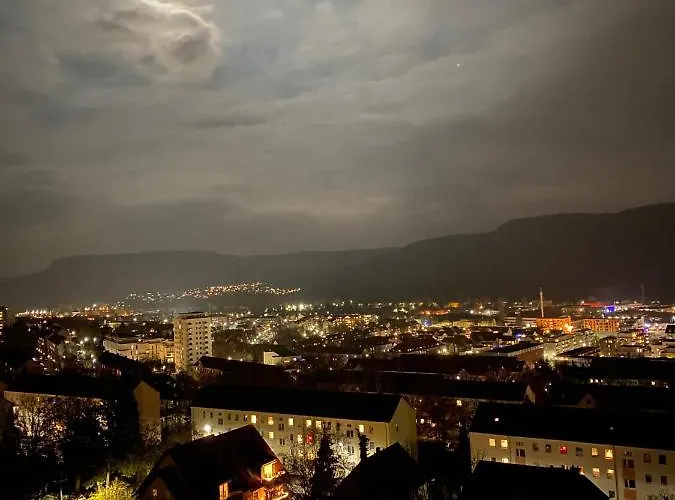 Daire Grosse Mit Balkon, Waschmaschine Und Smart Tv