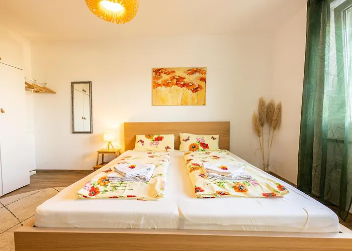 Lägenhet Grosse Mit Balkon, Waschmaschine Und Smart Tv