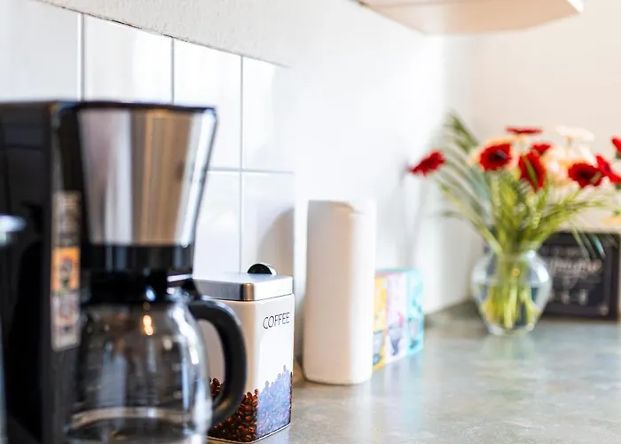 Grosse Mit Balkon, Waschmaschine Und Smart Tv *