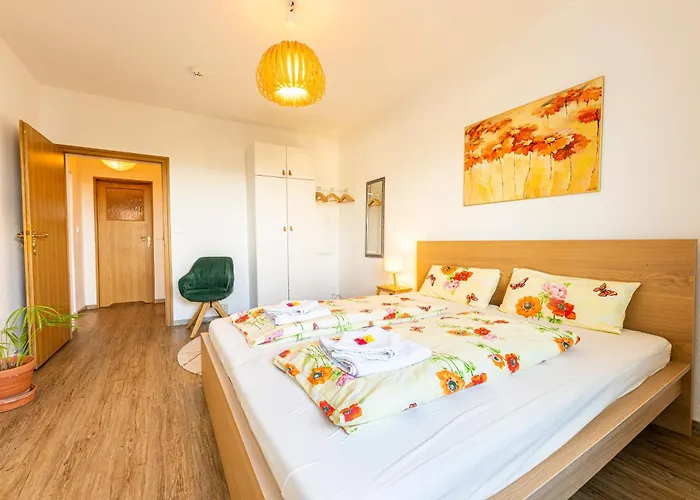 Daire Grosse Mit Balkon, Waschmaschine Und Smart Tv Jena