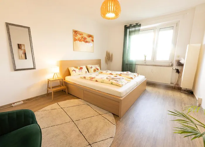 Grosse Mit Balkon, Waschmaschine Und Smart Tv *